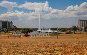 Inmet emite alerta de grande perigo para baixa umidade no DF e em oito estados