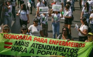 Enfermeiros da rede pública do Distrito Federal decretam estado de greve